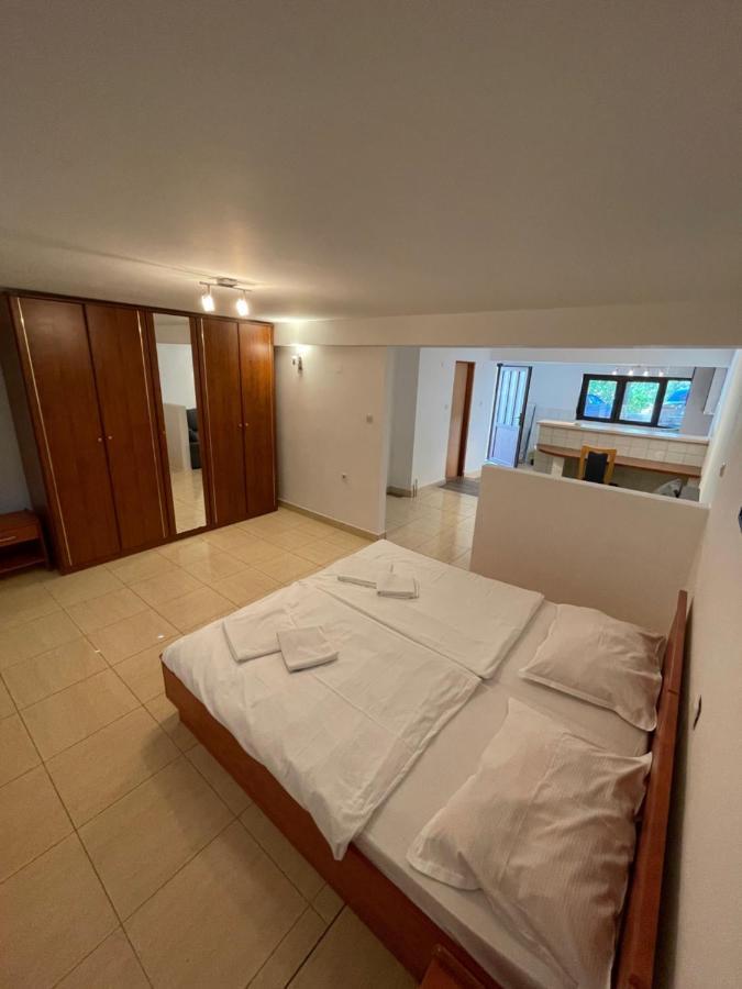 Apartment Victoria Stara Baška Exterior foto